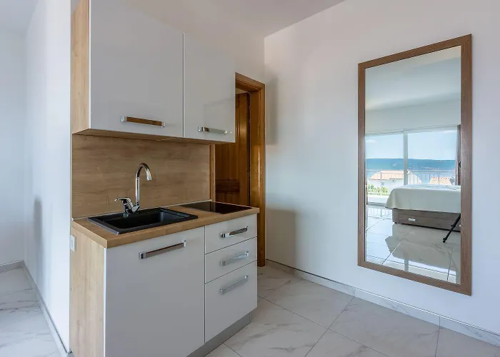 Romantisches Studio-apartment Mit Atemberaubenden Meerblick Apartment