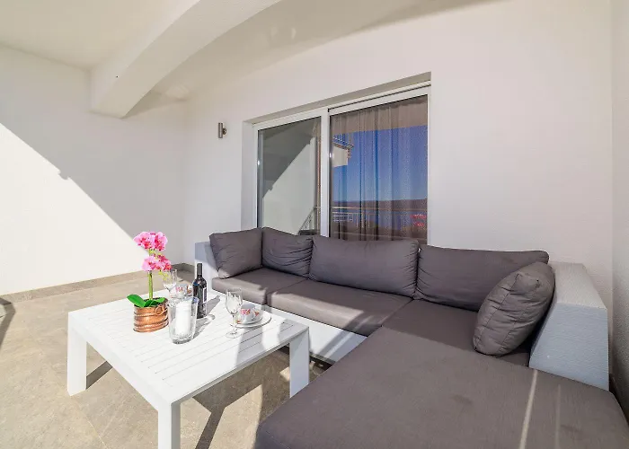 Romantisches Studio-apartment Mit Atemberaubenden Meerblick דירה