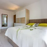 Romantisches Studio-apartment Mit Atemberaubenden Meerblick