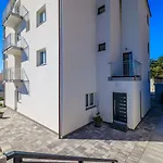 Apartman Romantisches Studio-apartment Mit Atemberaubenden Meerblick *
