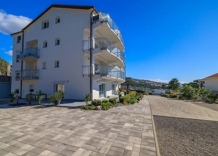 Daire Romantisches Studio-apartment Mit Atemberaubenden Meerblick *